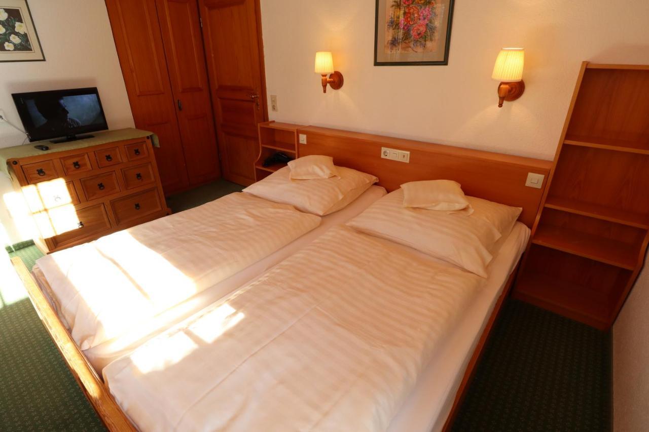 Hoehenpension Glashuette Bed&Breakfast Fruehstueckspension Hotel Garni 博恩多夫·因·斯瓦茨夫 外观 照片
